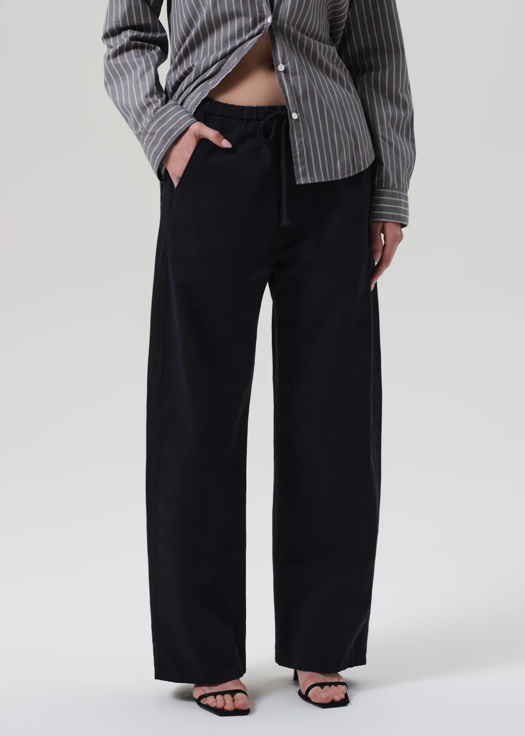 Aurora Pull On in True Navy - Image 4