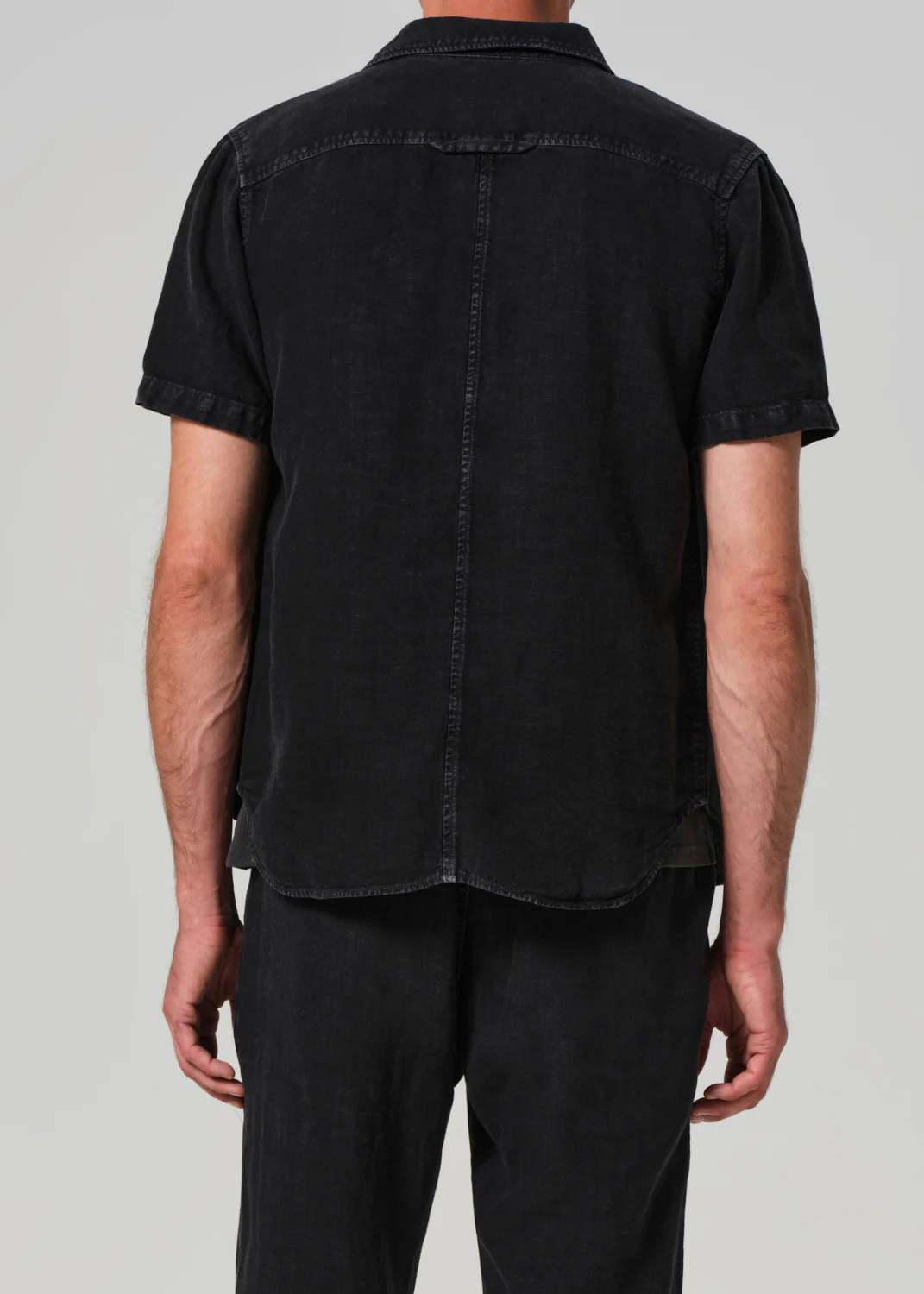 Cairo Short Sleeve Linen Shirt in Washed Black - Image 3