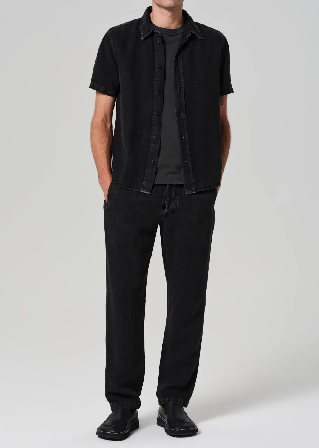 Cairo Short Sleeve Linen Shirt in Washed Black - Image 6