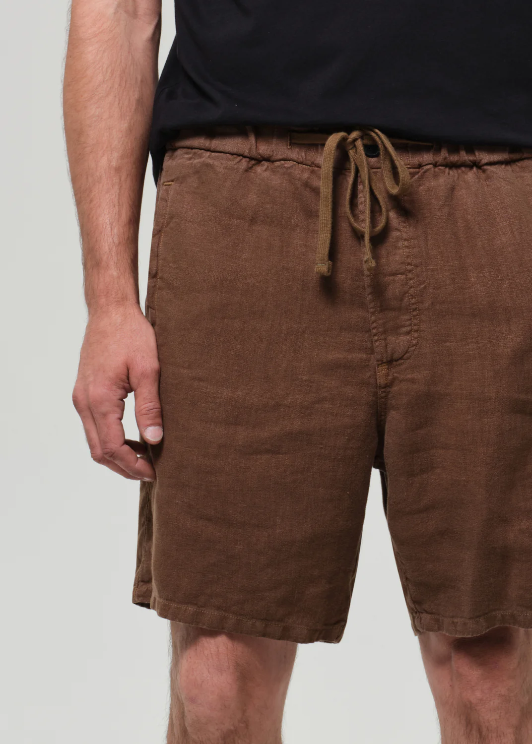 Drawstring Deck Linen Short in Kelp - Image 7
