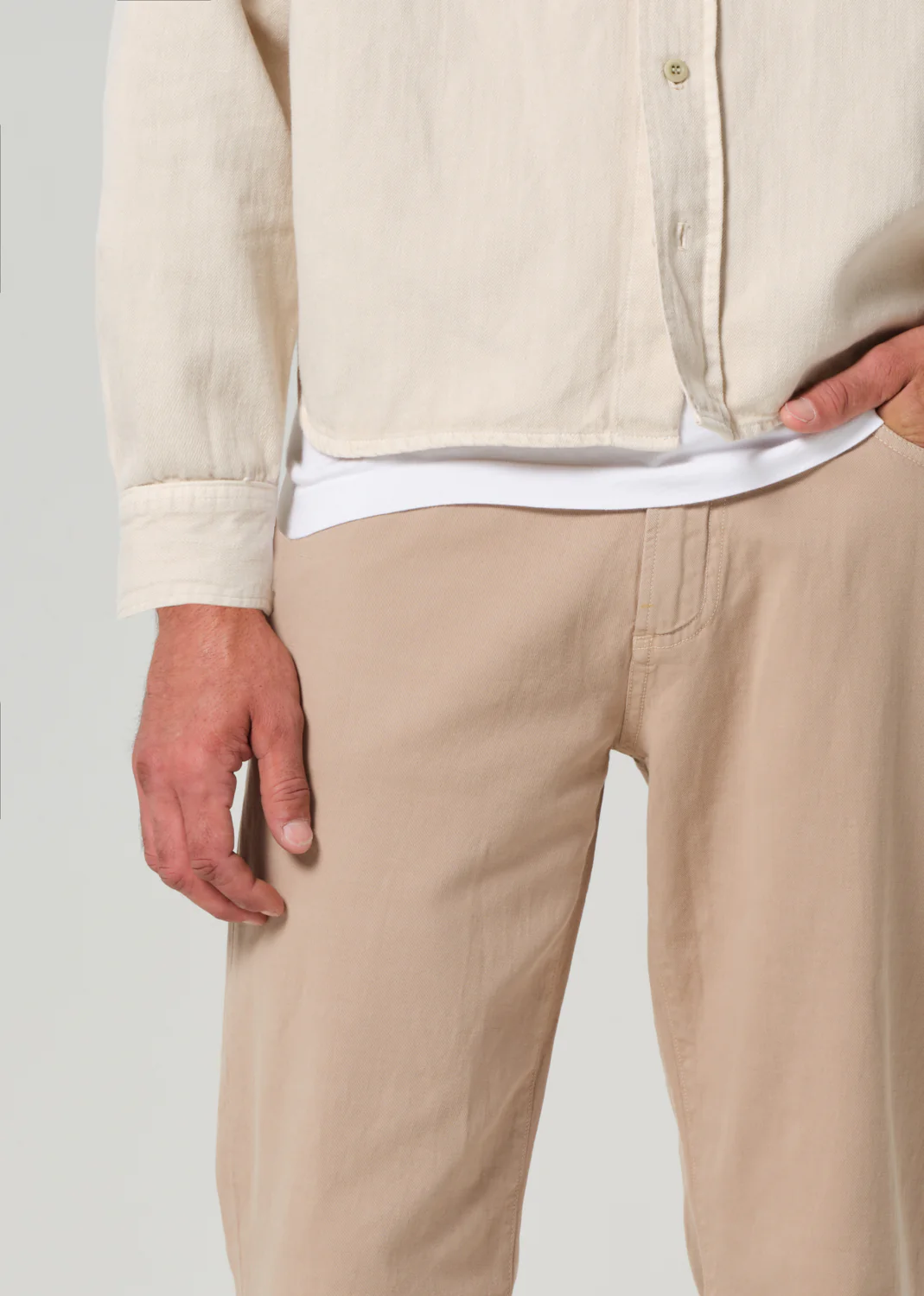 Elijah Relaxed Straight Comfort Stretch Linen in Reservoir - Image 6