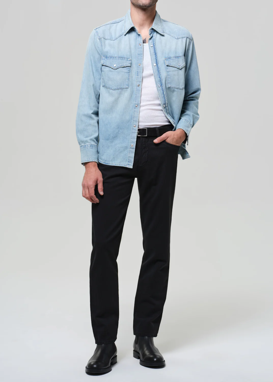 Elijah Straight Comfort Stretch Linen in Washed Black - Image 3