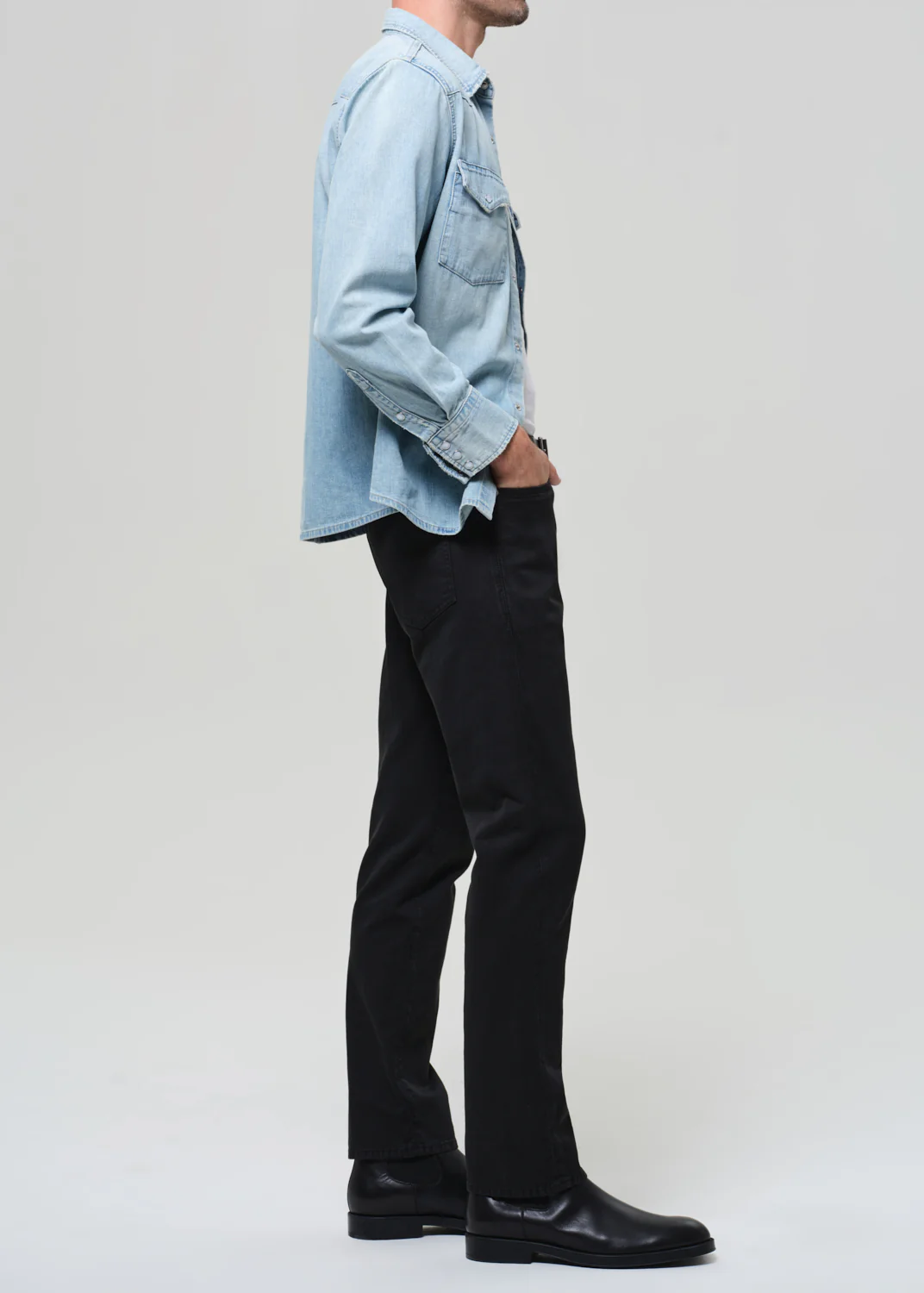 Elijah Straight Comfort Stretch Linen in Washed Black - Image 5