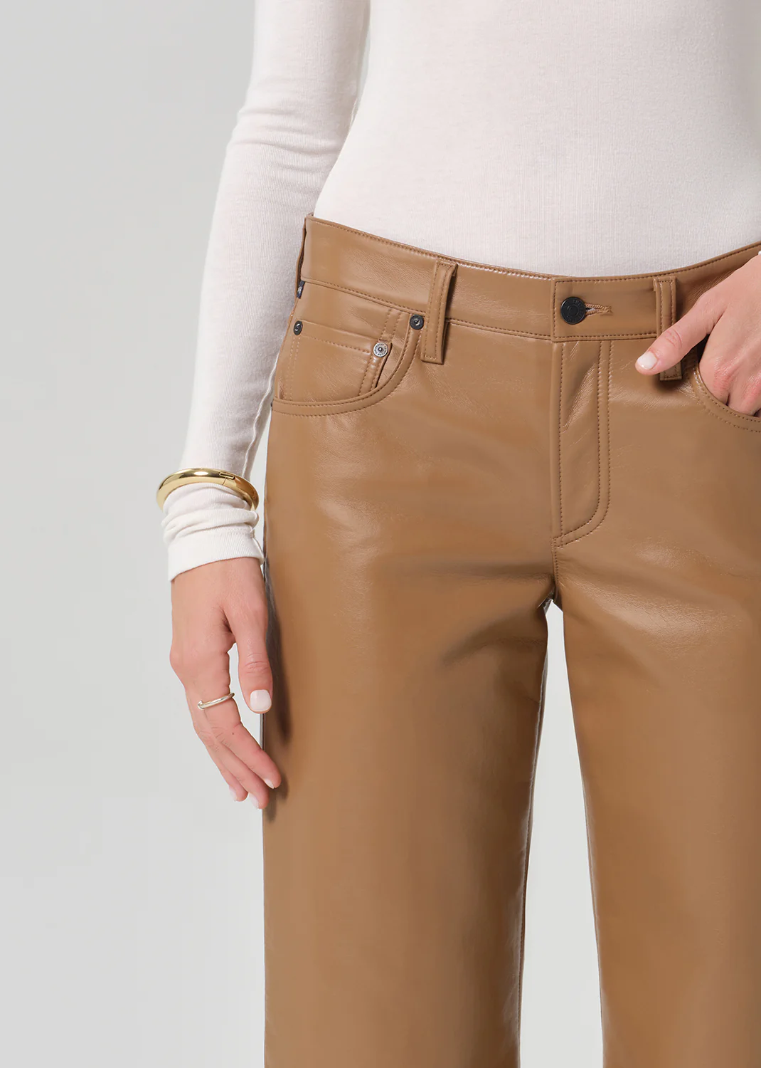 Faye Vintage Straight Recycled Leather in Pale Toffee - Image 5