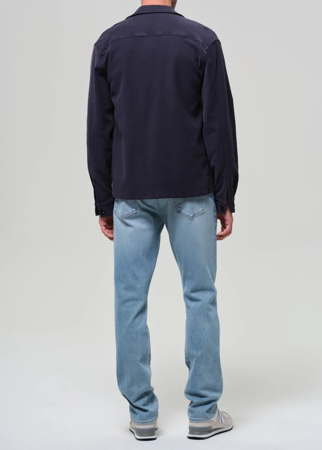 Gage Slim Straight Perform in Light Wash - Image 4