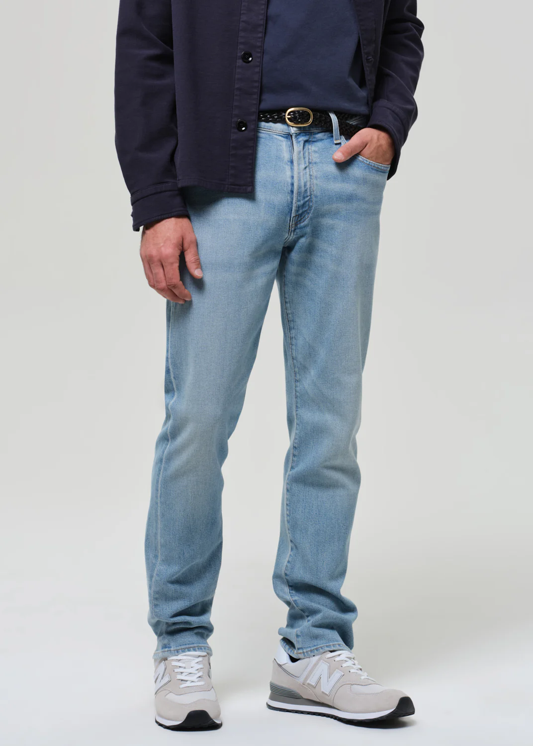 Gage Slim Straight Perform in Light Wash - Image 6