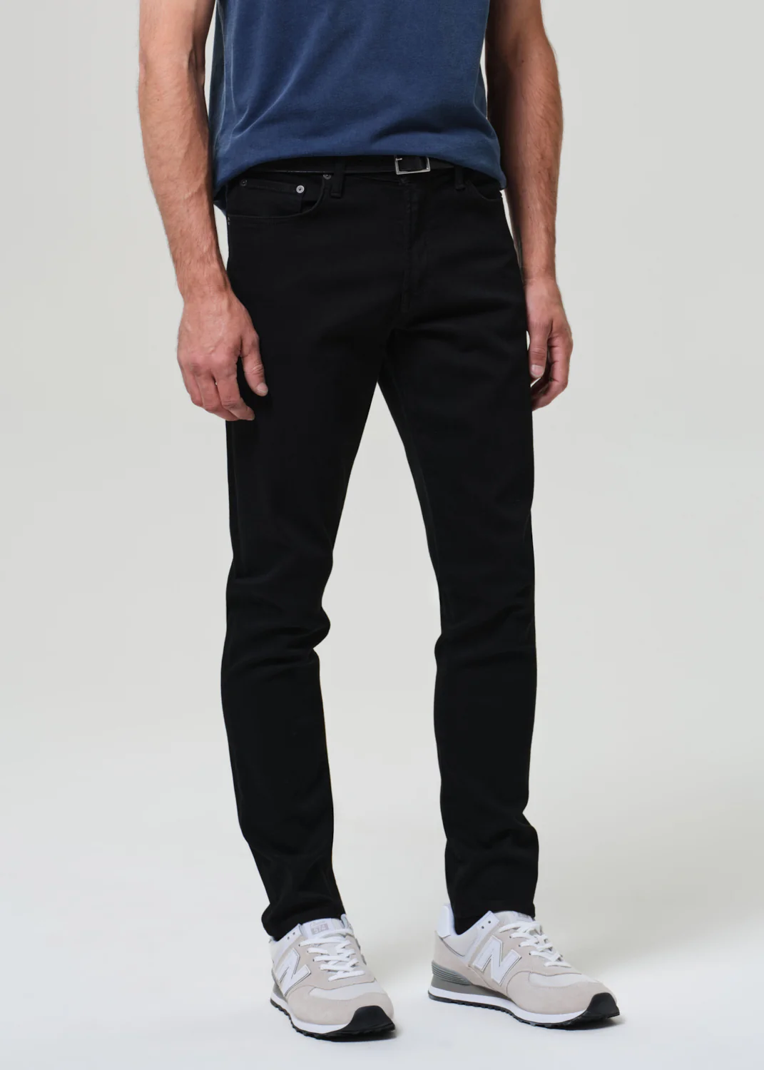 London Tapered Slim Perform in Raven - Image 5