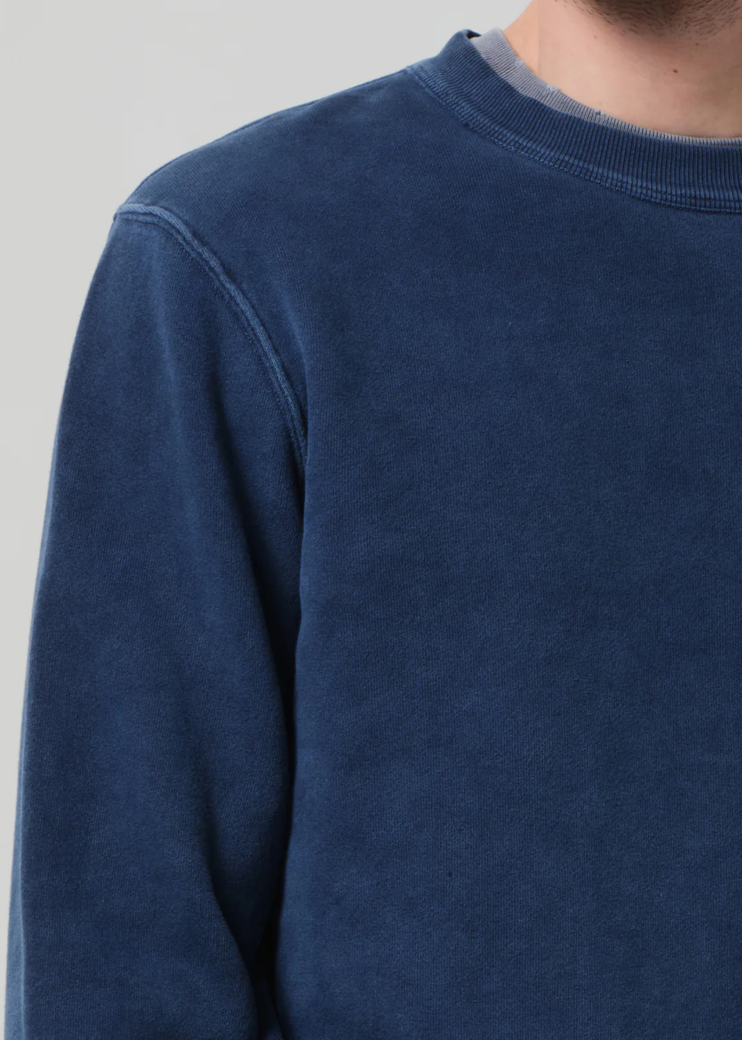 Vintage Crewneck Sweatshirt in Indigo - Image 4